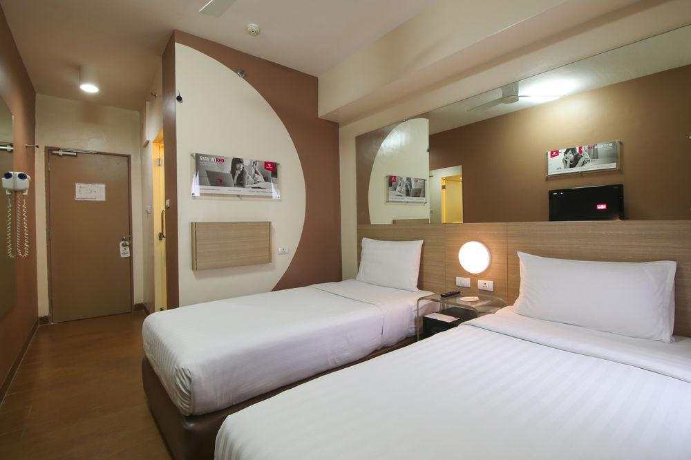 Hotel Red Planet Clark 3*
