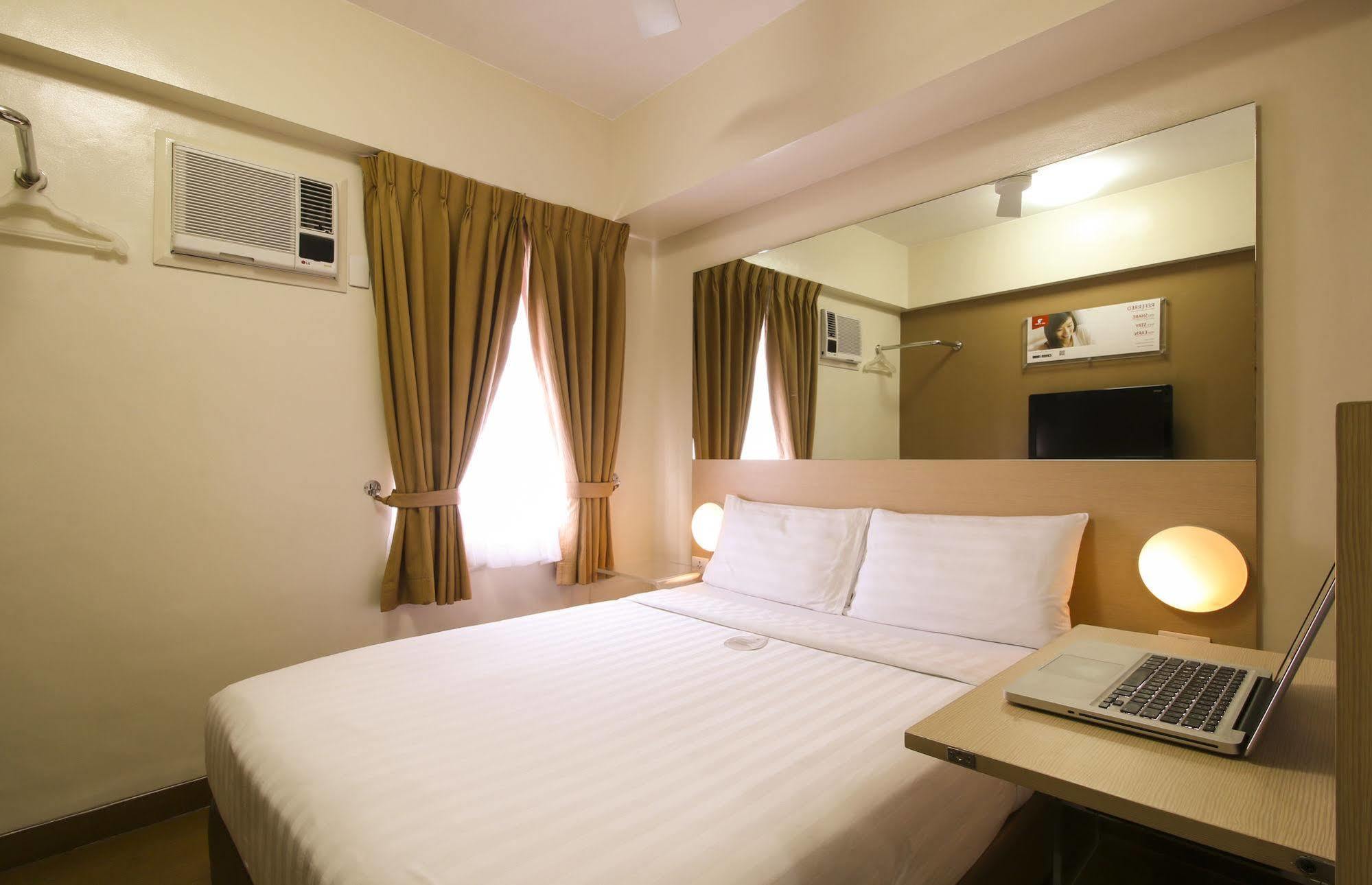 Red Planet Clark Hotel Angeles