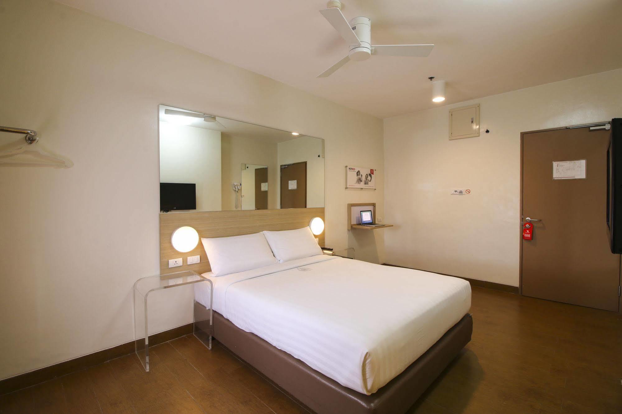 Hotel Red Planet Clark 3*