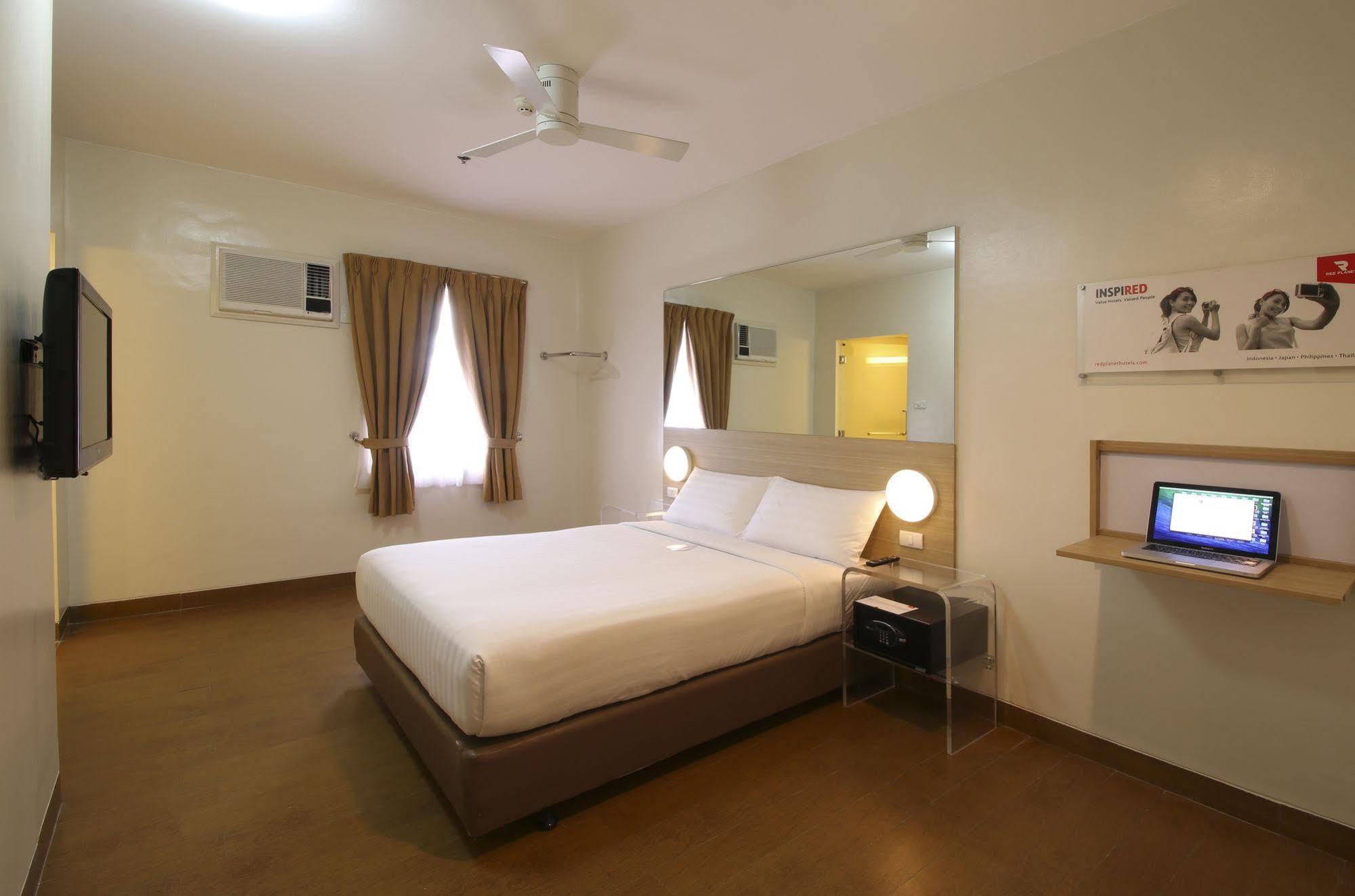 Hotel Red Planet Clark Angeles